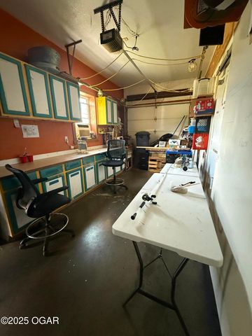 16133 Overlook Lane, Neosho, MO 64850