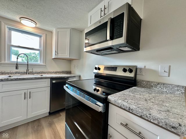 3461 Kansas Street, Indianapolis, IN 46241