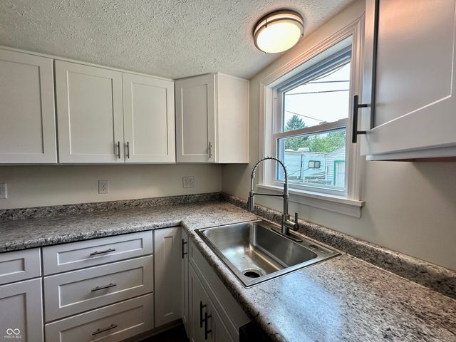 3461 Kansas Street, Indianapolis, IN 46241