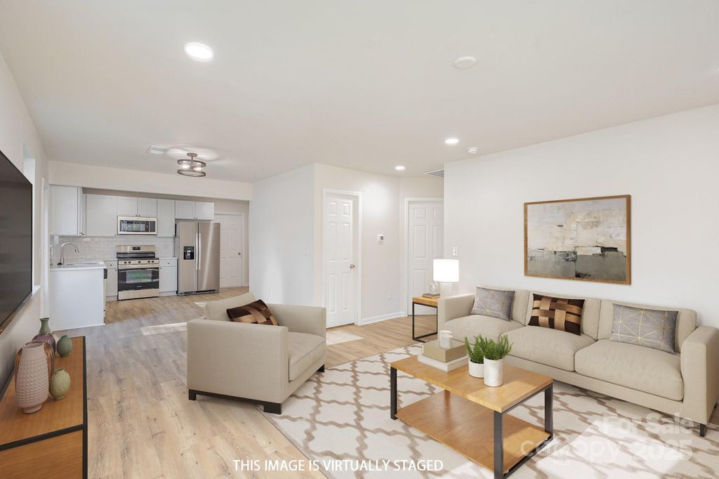 429 Dare Drive, Charlotte, NC 28206