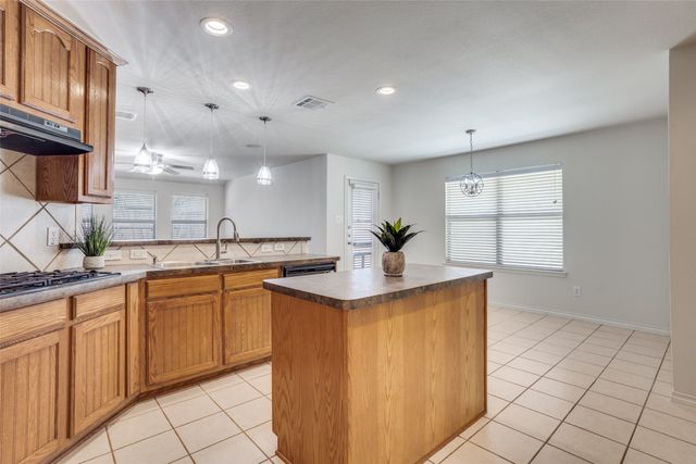 712 Hardwood Drive, Mckinney, TX 75069