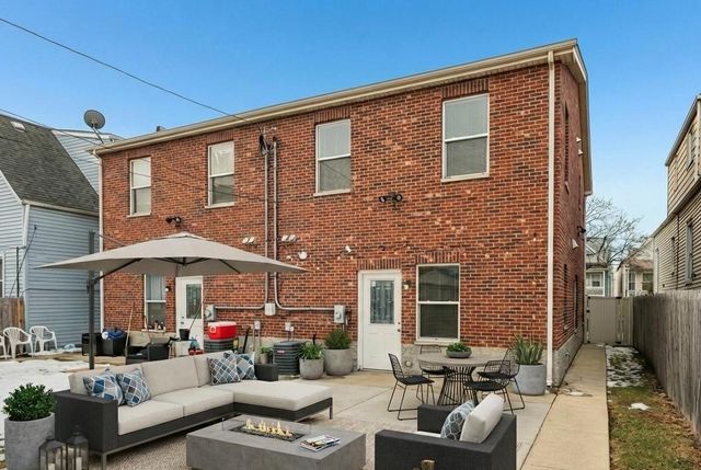 1337 S 49th Avenue, Cicero, IL 60804