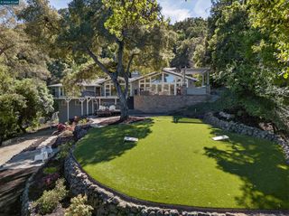 36 Oak Drive, Orinda, CA 94563
