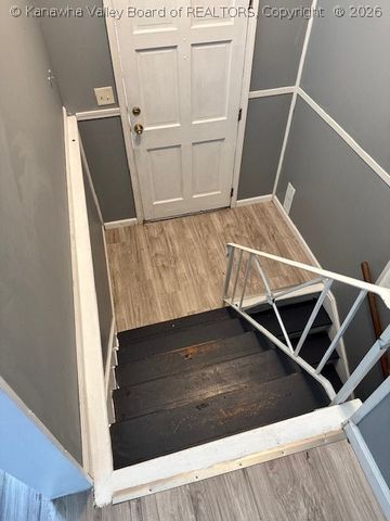 218 Melrose Drive, Hurricane, WV 25526