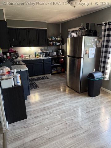 218 Melrose Drive, Hurricane, WV 25526