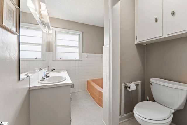 305 Nelson Drive, Anderson, SC 29621