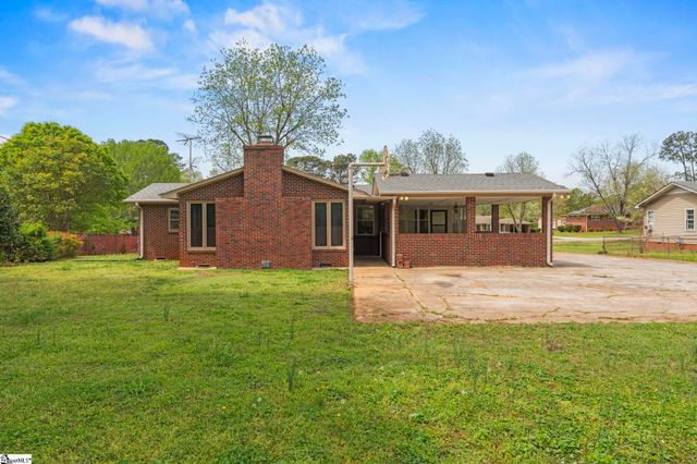 305 Nelson Drive, Anderson, SC 29621