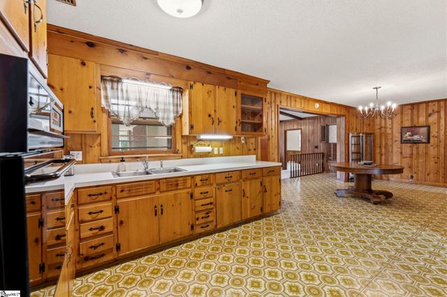 305 Nelson Drive, Anderson, SC 29621