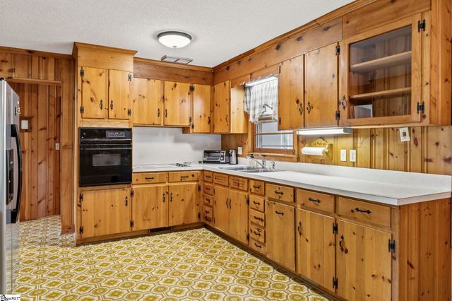 305 Nelson Drive, Anderson, SC 29621