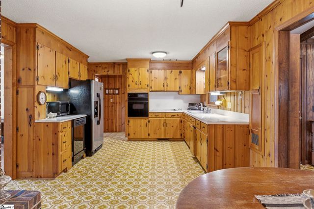 305 Nelson Drive, Anderson, SC 29621
