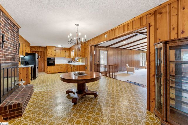 305 Nelson Drive, Anderson, SC 29621