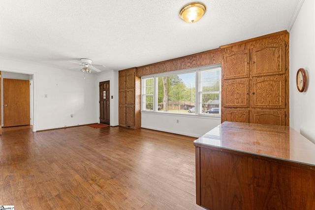 305 Nelson Drive, Anderson, SC 29621