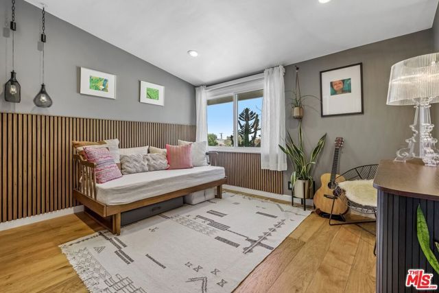 5646 S Sherbourne Drive, Los Angeles, CA 90056