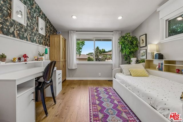 5646 S Sherbourne Drive, Los Angeles, CA 90056