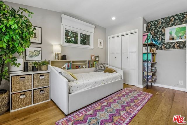 5646 S Sherbourne Drive, Los Angeles, CA 90056