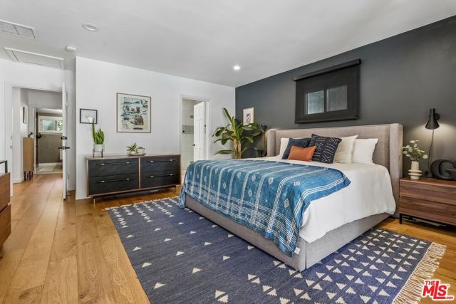 5646 S Sherbourne Drive, Los Angeles, CA 90056