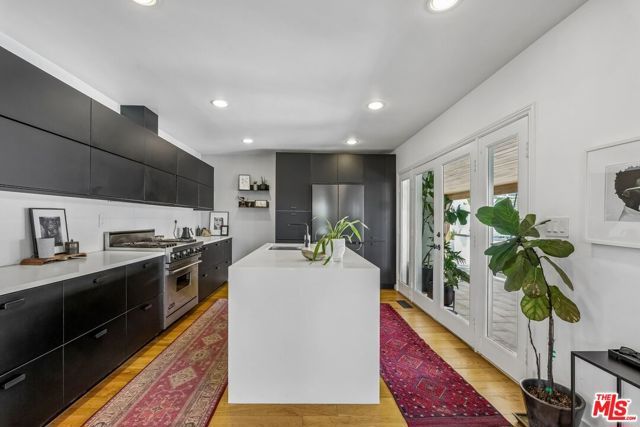 5646 S Sherbourne Drive, Los Angeles, CA 90056