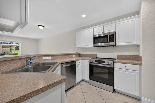 2786 SE Birmingham Drive, Stuart, FL 34994