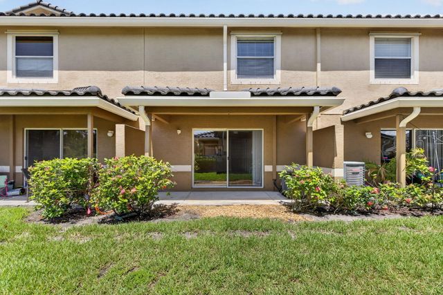 2786 SE Birmingham Drive, Stuart, FL 34994