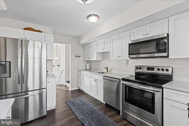 225 MAGNOLIA RD, Pemberton, NJ 08068