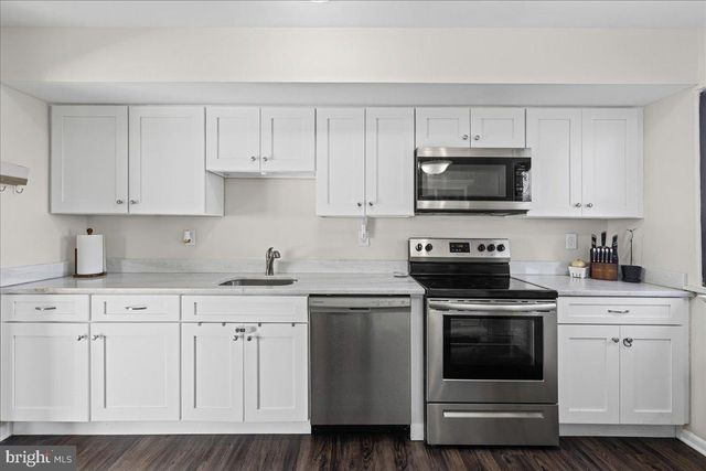 225 MAGNOLIA RD, Pemberton, NJ 08068