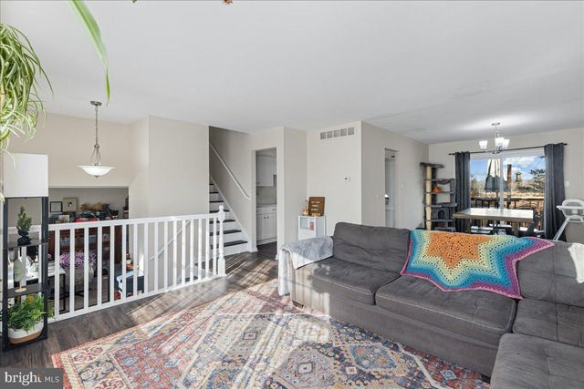 225 MAGNOLIA RD, Pemberton, NJ 08068