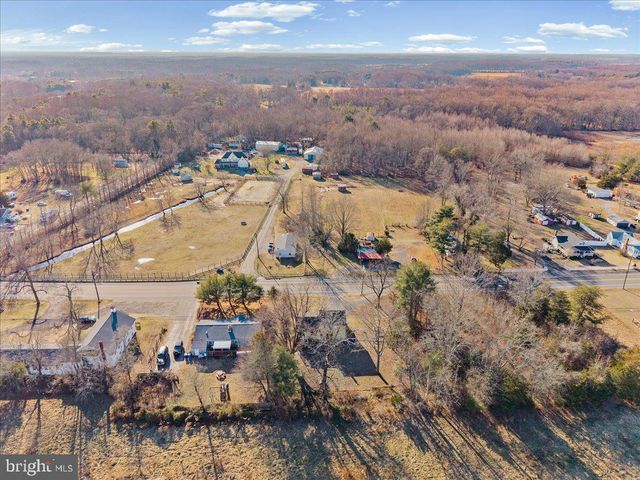 225 MAGNOLIA RD, Pemberton, NJ 08068