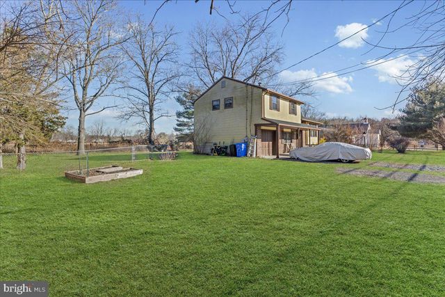 225 MAGNOLIA RD, Pemberton, NJ 08068