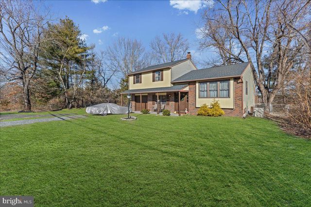 225 MAGNOLIA RD, Pemberton, NJ 08068