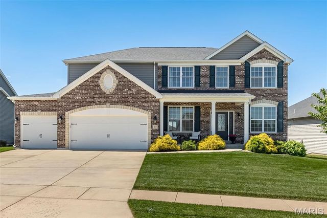 957 Colebrook Court, Lake St Louis, MO 63367