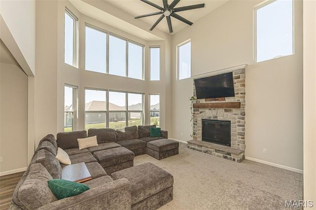 957 Colebrook Court, Lake St Louis, MO 63367