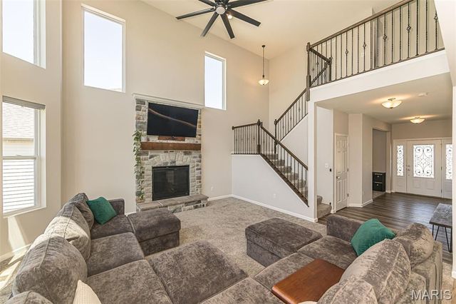 957 Colebrook Court, Lake St Louis, MO 63367