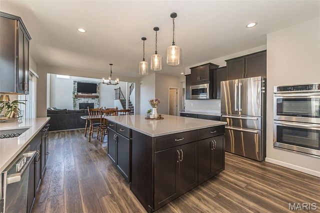 957 Colebrook Court, Lake St Louis, MO 63367