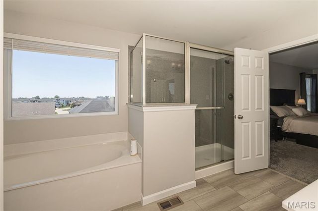 957 Colebrook Court, Lake St Louis, MO 63367