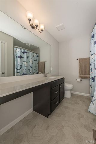 957 Colebrook Court, Lake St Louis, MO 63367