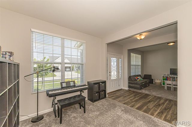 957 Colebrook Court, Lake St Louis, MO 63367