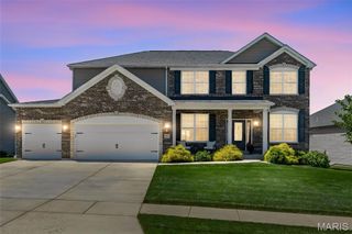 957 Colebrook Court, Lake St Louis, MO 63367