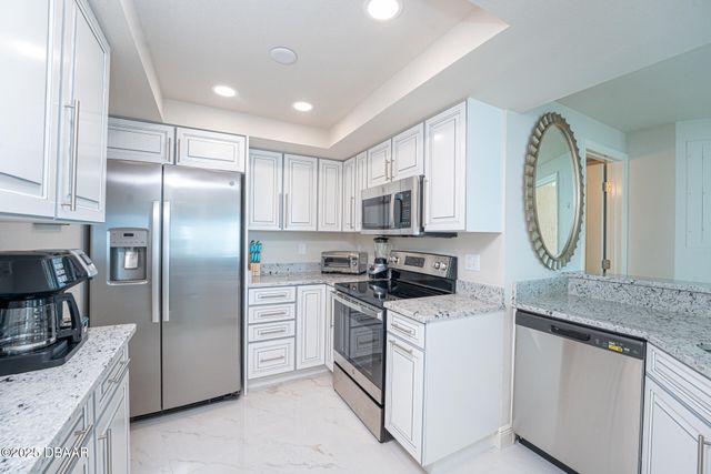 2625 S Atlantic Ave Apt 27SE, Daytona Beach Shores, FL 32118