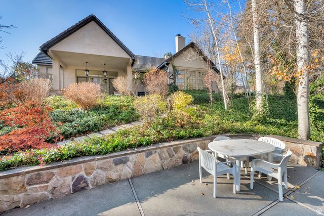 4999 S FAIRBROOK LN, Holladay, UT 84117