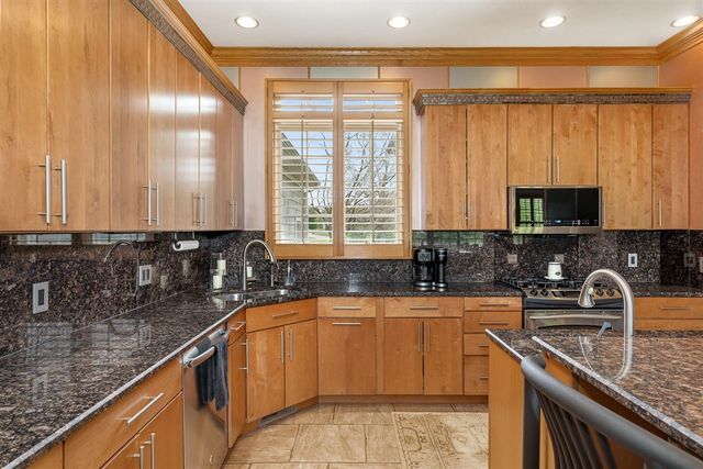 5630 Farallon Drive, Kalamazoo, MI 49009