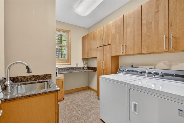 5630 Farallon Drive, Kalamazoo, MI 49009