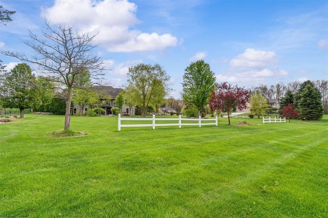 5630 Farallon Drive, Kalamazoo, MI 49009