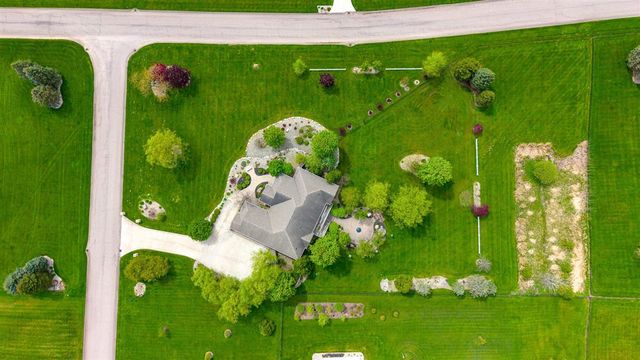 5630 Farallon Drive, Kalamazoo, MI 49009