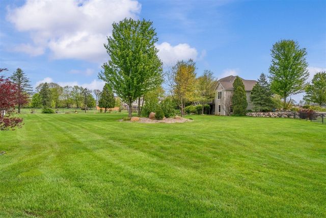5630 Farallon Drive, Kalamazoo, MI 49009