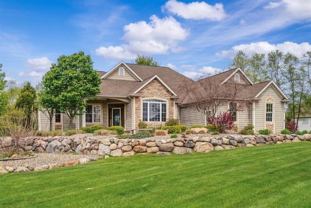 5630 Farallon Drive, Kalamazoo, MI 49009