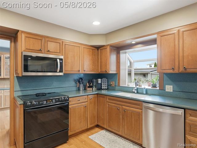20145 Scarlet Court, Clinton Township, MI 48036