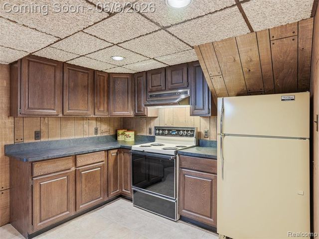 20145 Scarlet Court, Clinton Township, MI 48036