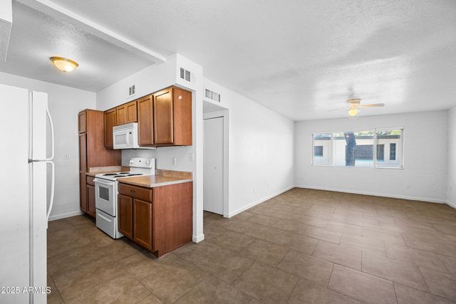 1518 W COLTER Street 21, Phoenix, AZ 85015