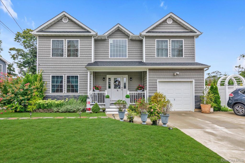 6 Belmont Court, Amityville, NY 11701 — photo 2
