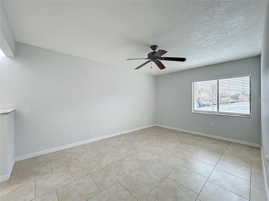 Image 18 of property listing at 5249 VINELAND ROAD, Orlando, FL 32811